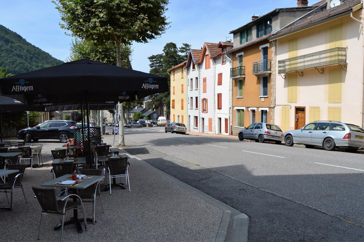 Hotel Restaurant Le Bellevue Ax-les-Thermes Exterior photo